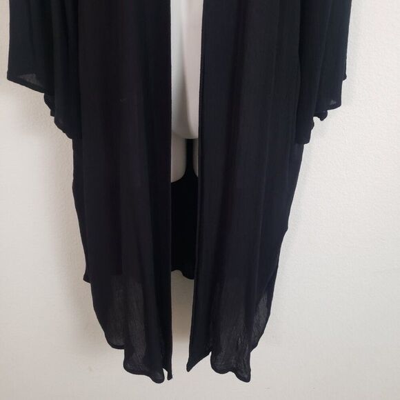 Boutique + Kimono Top 1X Black Floral Embroidered Boho Flowy Beachy Lightweight - Picture 3 of 10